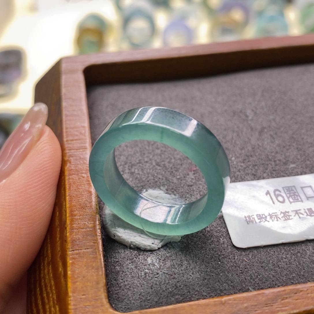 翡翠戒指未镶嵌戒指