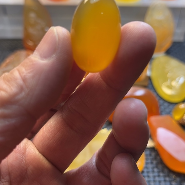 石英质玉未镶嵌旦面