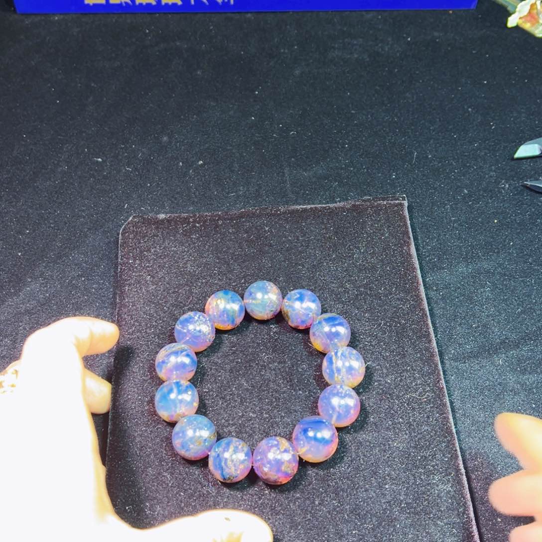 琥珀裸石未镶嵌琥珀