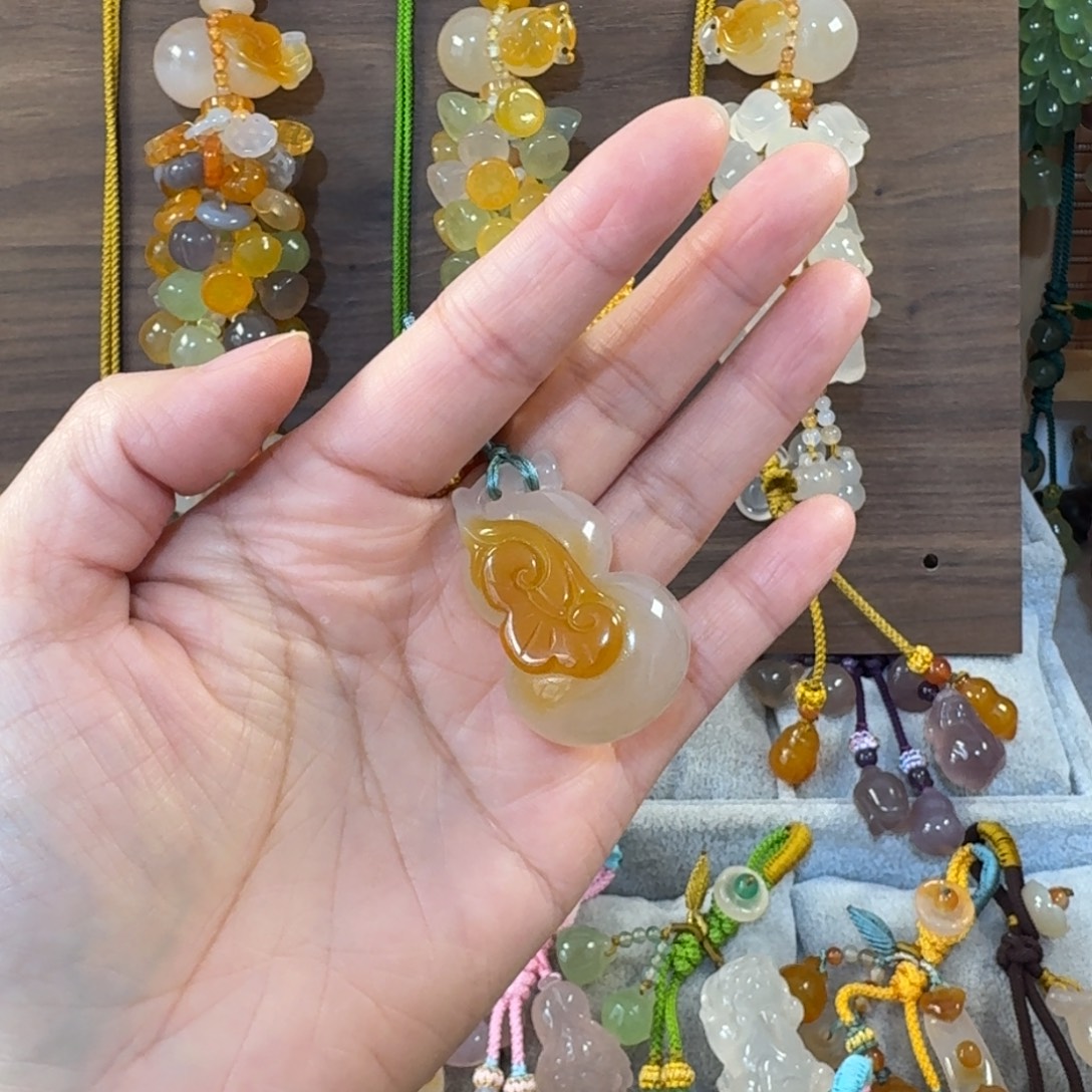 安***馆玛瑙/玉髓未镶嵌钥匙挂件