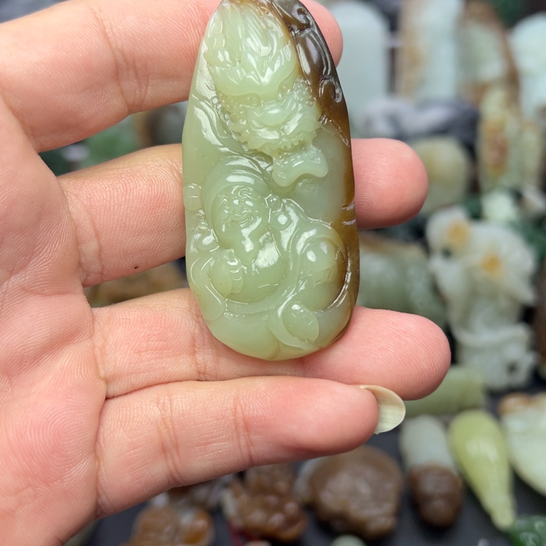 和田玉未镶嵌挂件