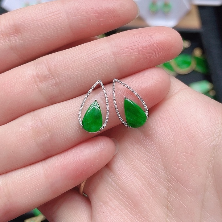 翡翠耳饰18K金镶嵌天然翡翠