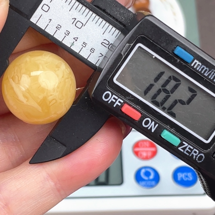 琥珀裸石未镶嵌全品409