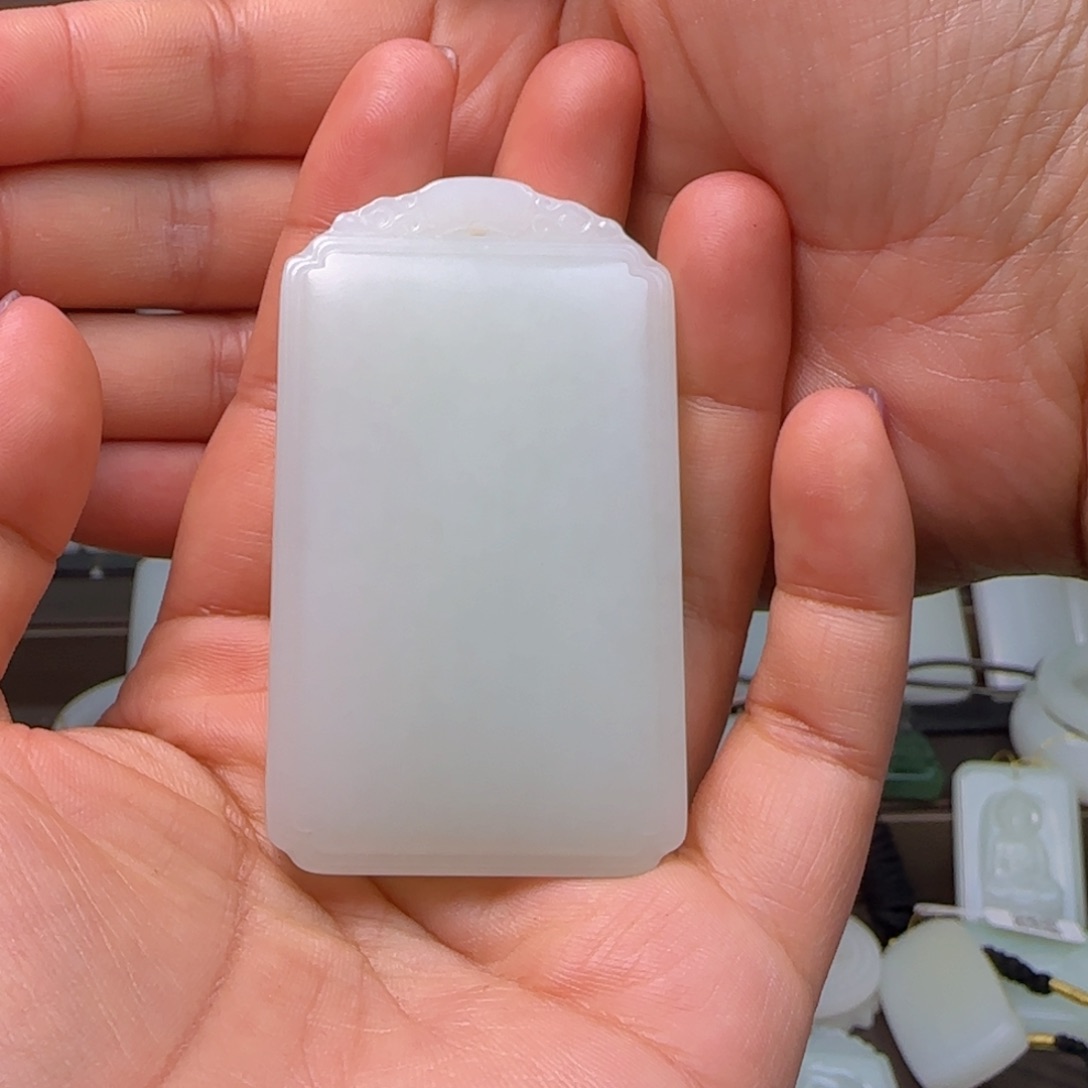 和田玉未镶嵌颈饰70