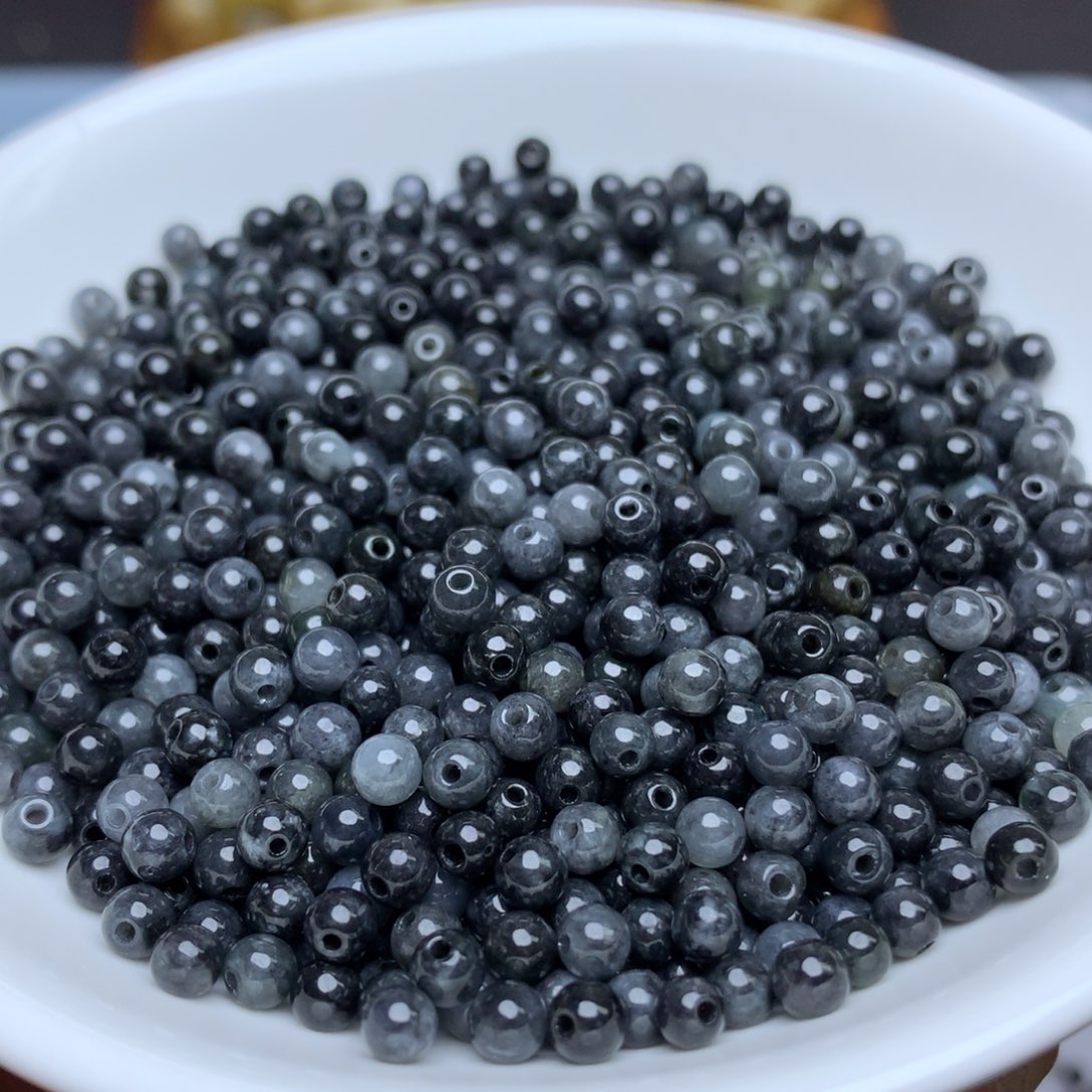 【闪购商品】翡翠手链未镶嵌卡3.8黑乌鸡100个