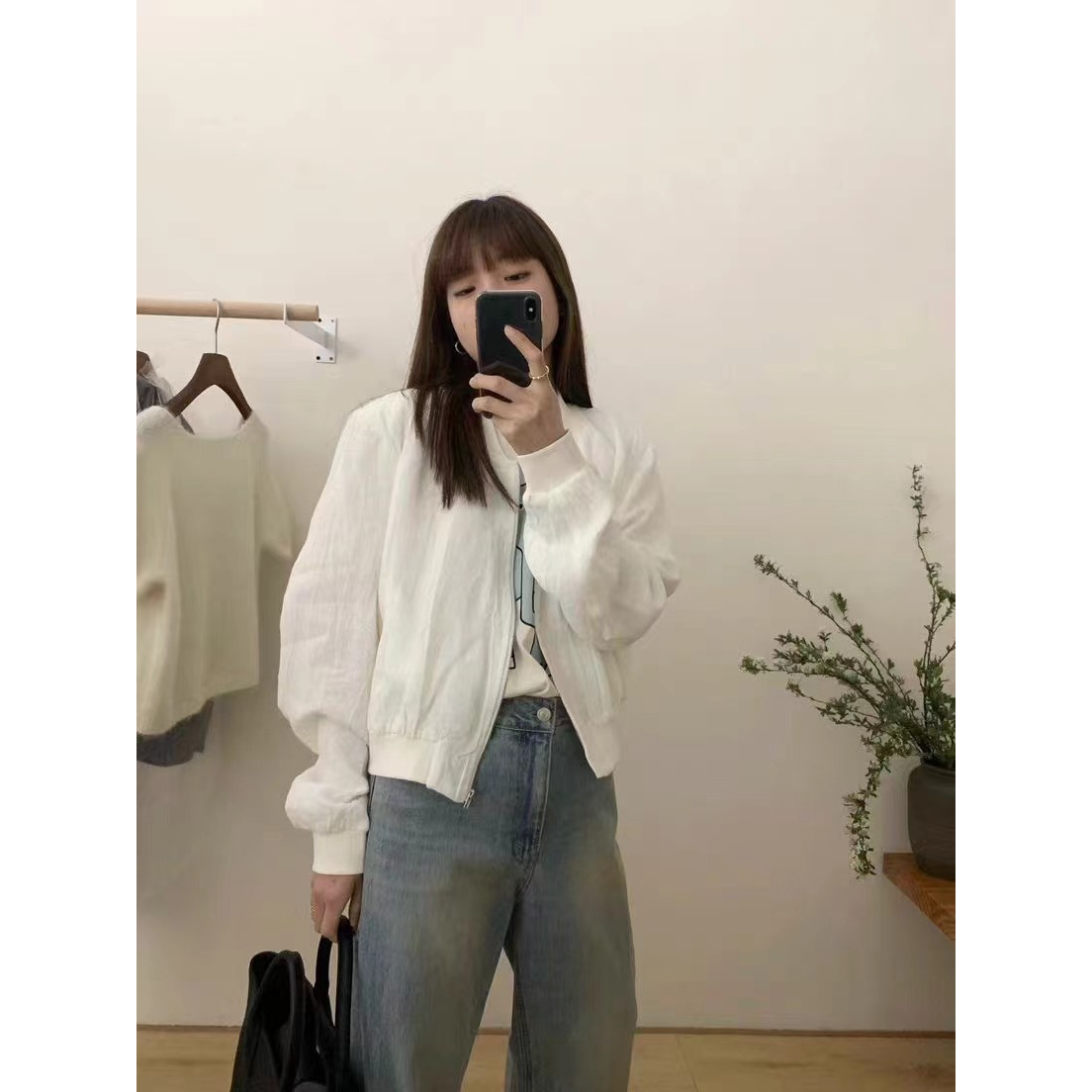 08669白色简约拉链外套