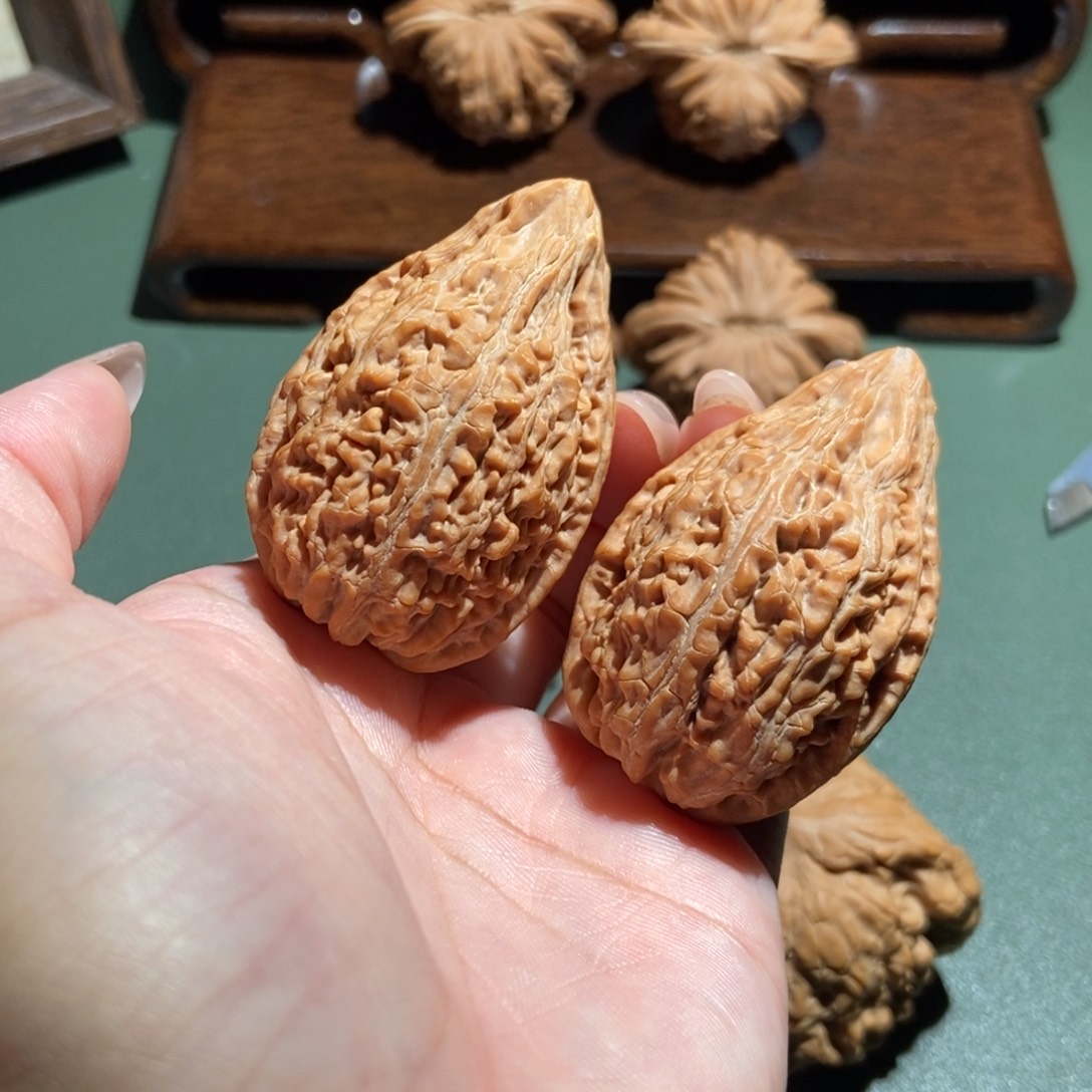 吊坠文玩核桃坐佛