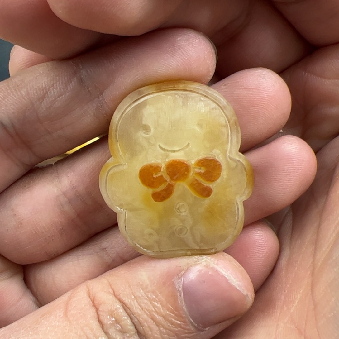 琥珀珠宝奇石未镶嵌