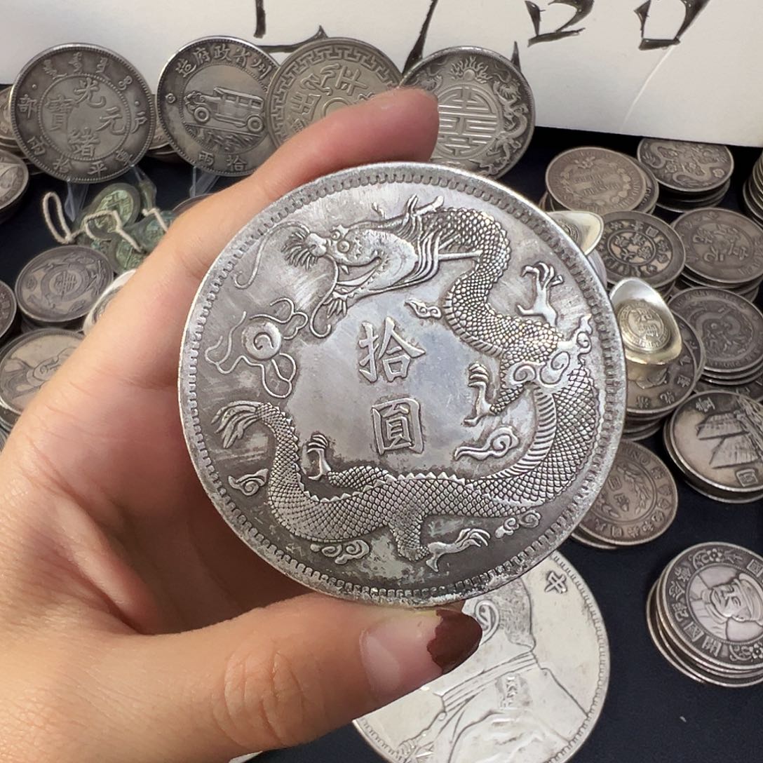 金属复古风格摆件