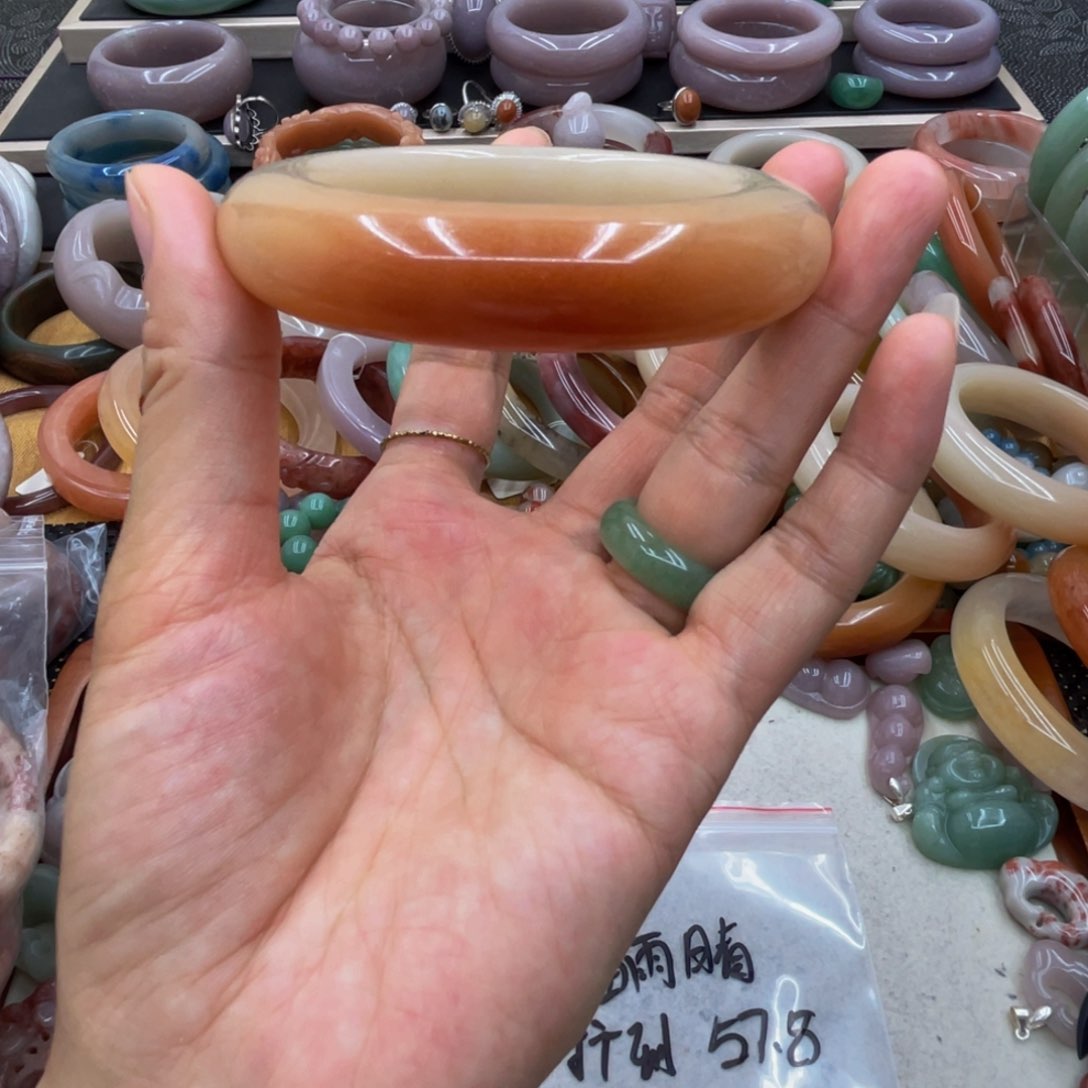 雷***晴石英岩玉圈口58未镶嵌