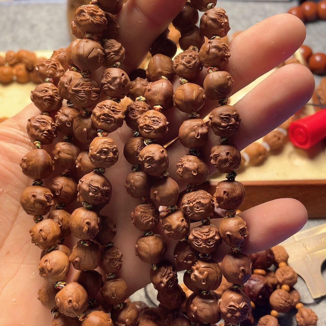 龙纹桃核雕刻罗汉108脖挂