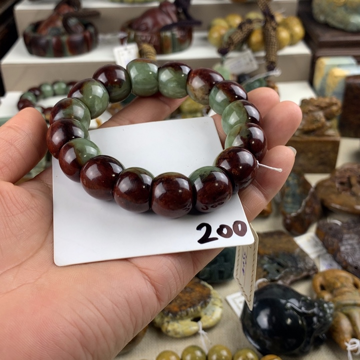 W***T岫岩河磨玉（透闪石质玉）未镶嵌珠宝奇石