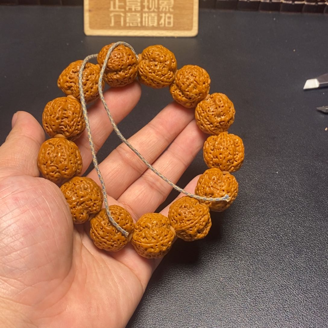 金刚菩提手串名****表金刚菩提4瓣