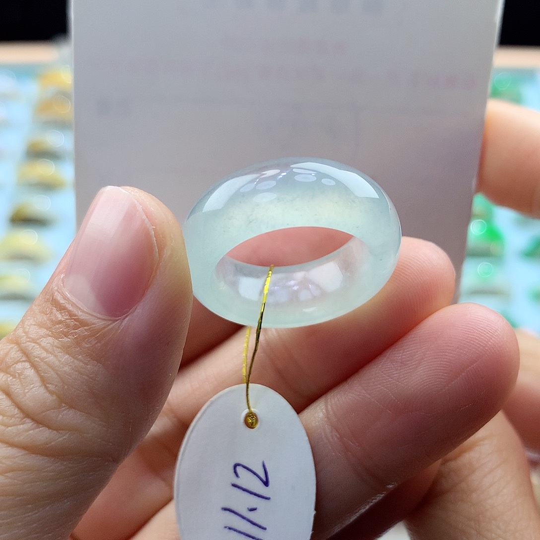翡翠戒指未镶嵌1112圈