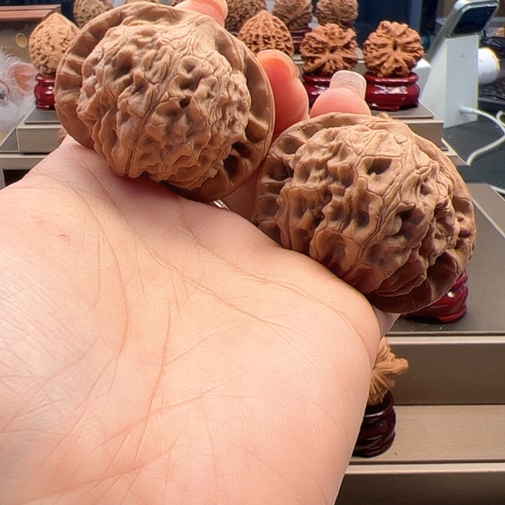 文玩核桃把件47 皇家正圆 j-011