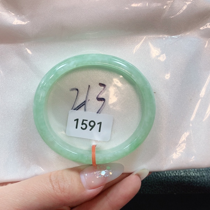 翡翠手镯未镶嵌天然翡翠手镯53