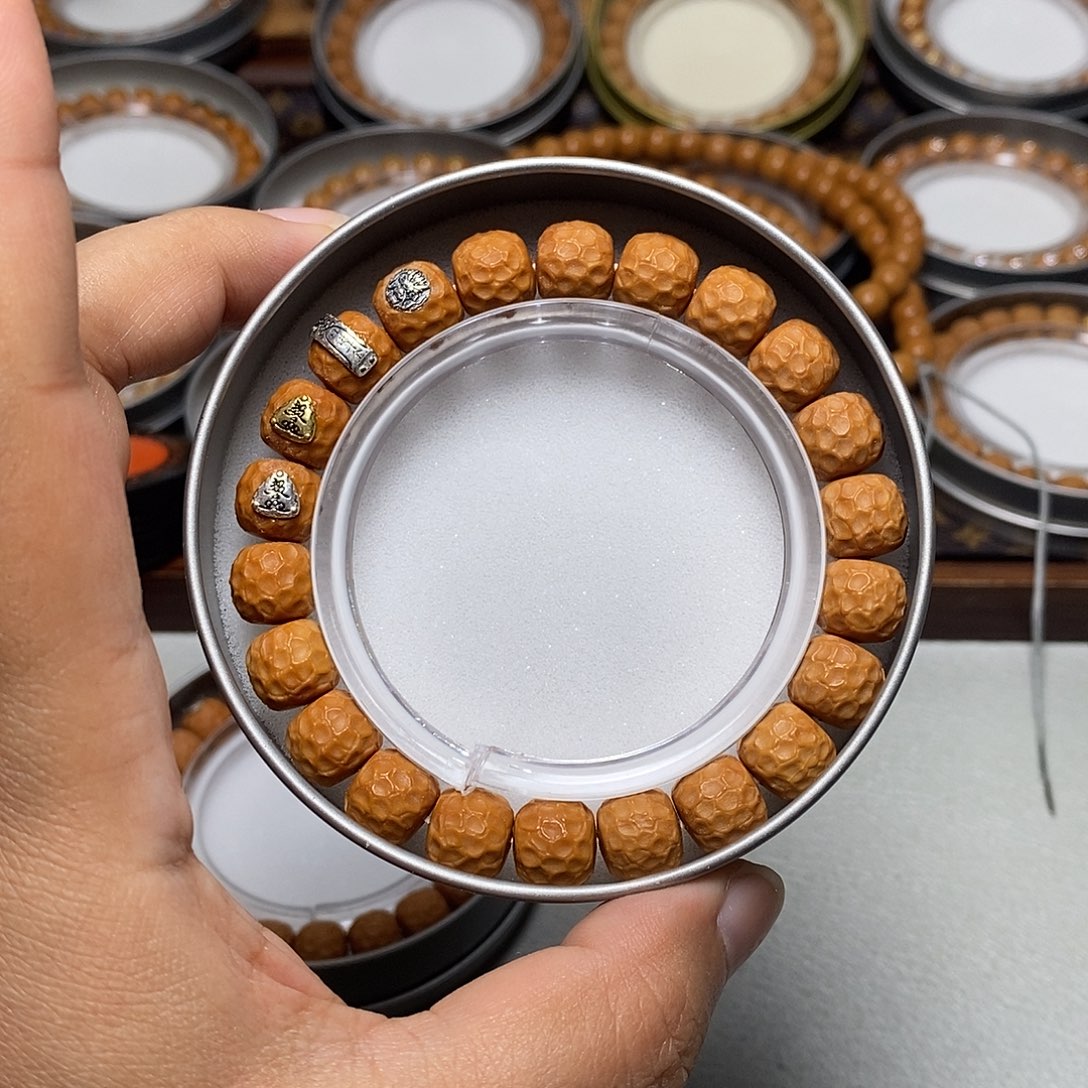 猴头核桃手串13号四标高配龙鳞王11左右