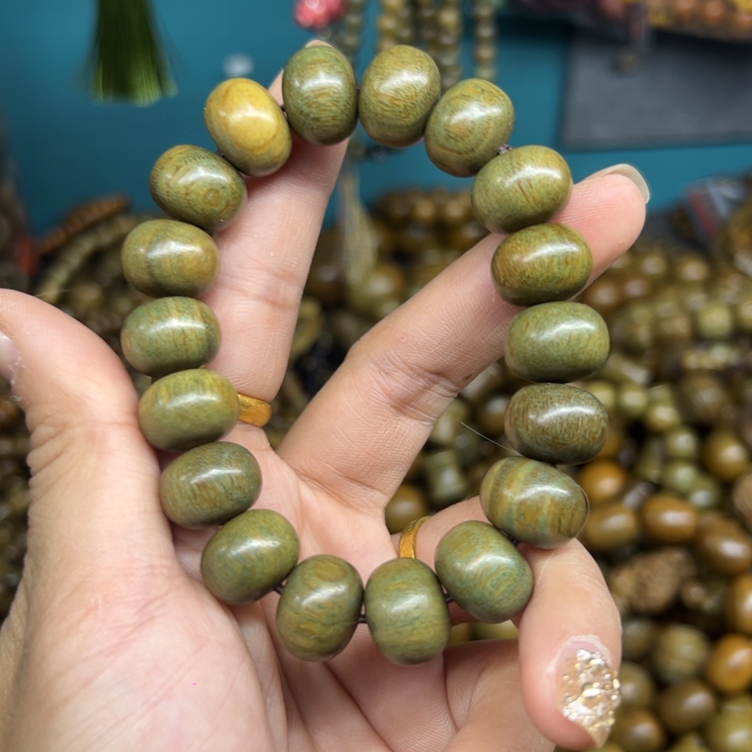 维腊木（绿檀）无事牌