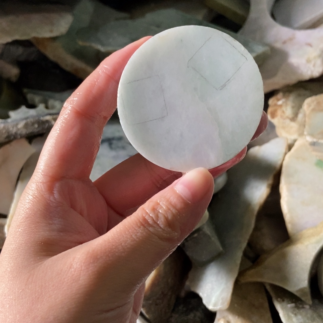 翡翠挂件未镶嵌天然翡翠