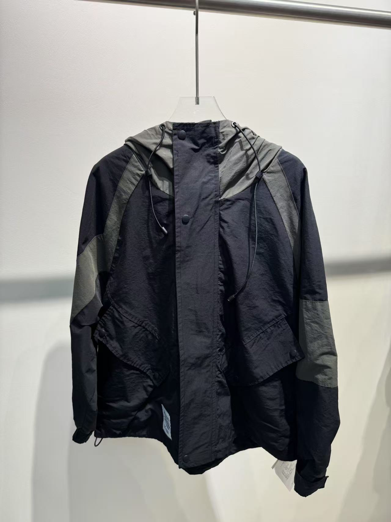 XTJ STUDIO童装 设计师款 LC中大童 大口袋拼色带帽外套 新品