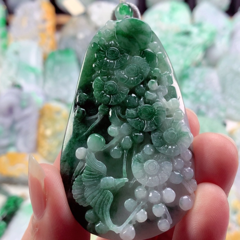 【闪购商品】翡翠吊坠(不含链)未镶嵌