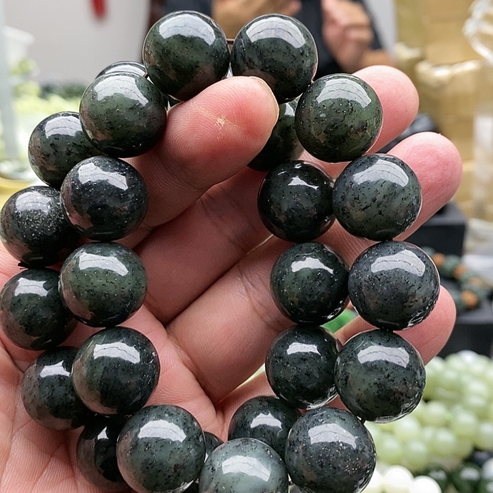 【闪购商品】未镶嵌手串和田玉18青花拍一发一