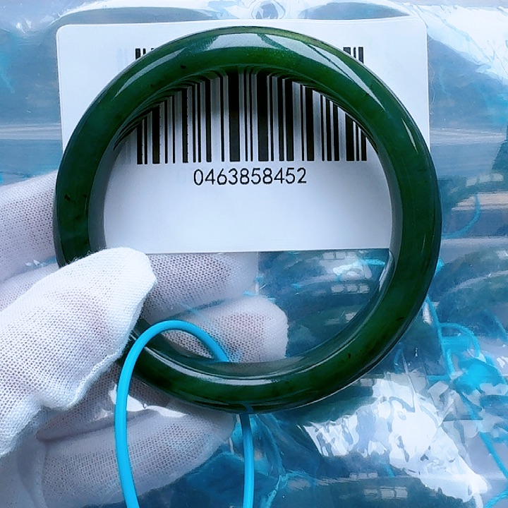 和田玉（碧玉）手镯未镶嵌包容60