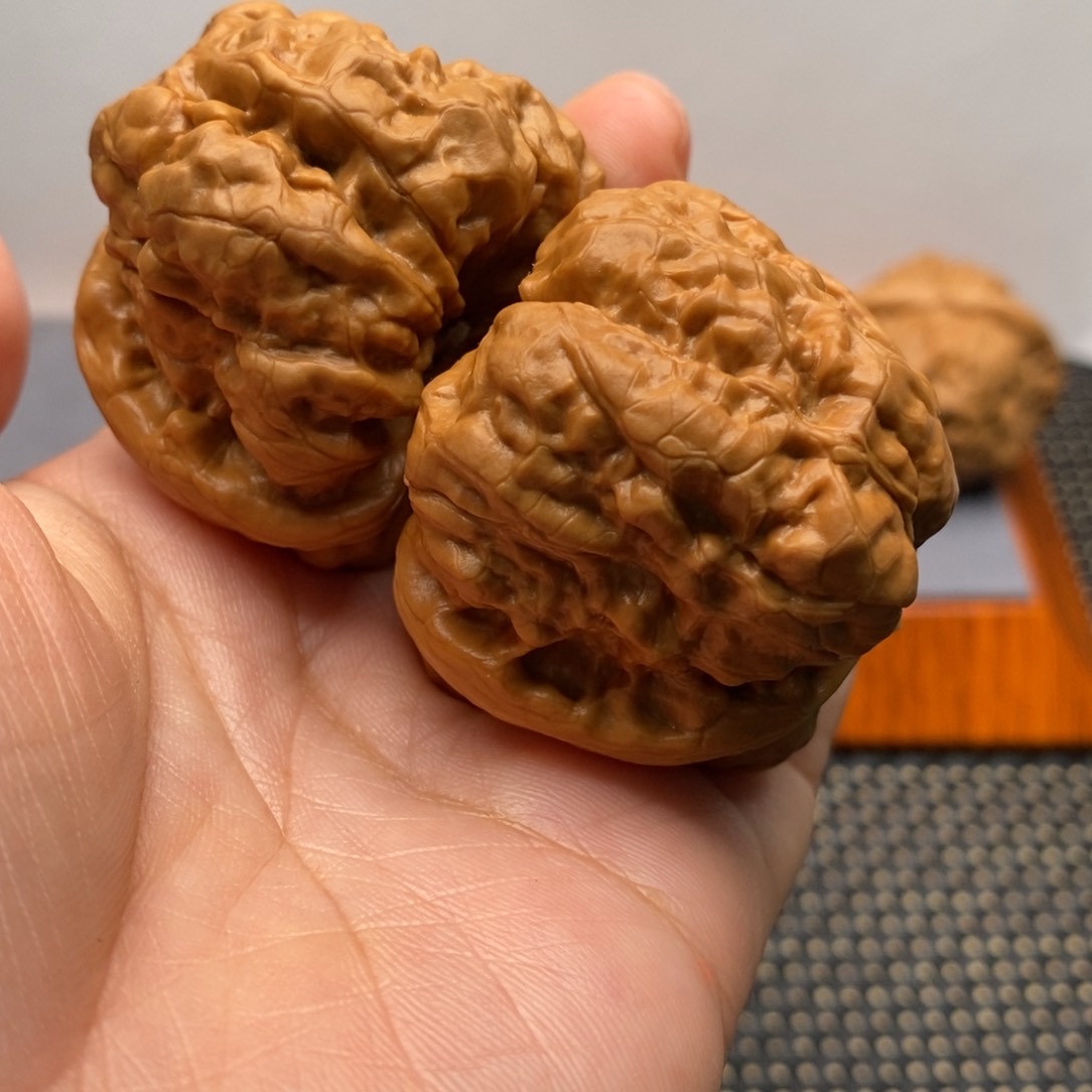 文玩核桃把件边45左右