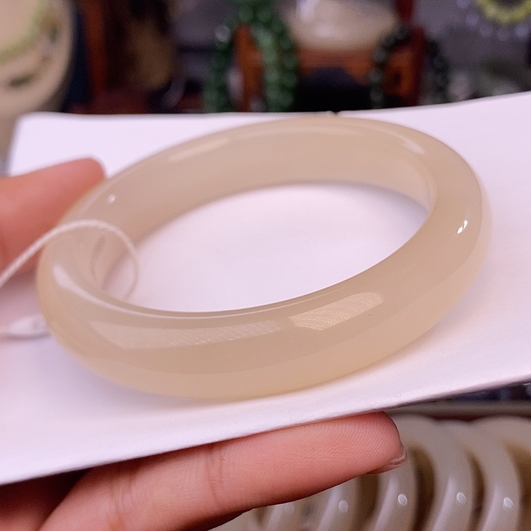 和田玉藕粉老熟料老料收藏天花版手镯59圈未镶嵌