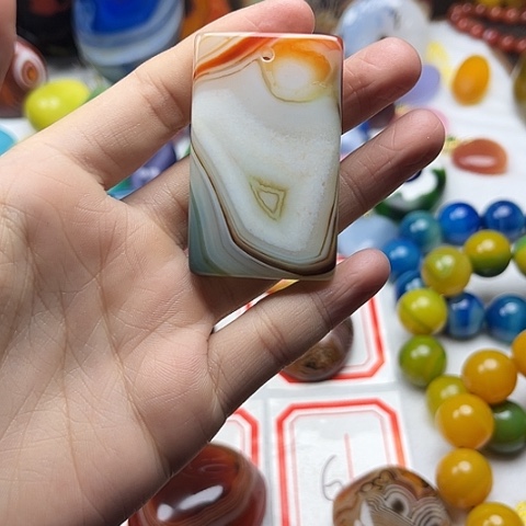 玛瑙/玉髓颈饰未镶嵌