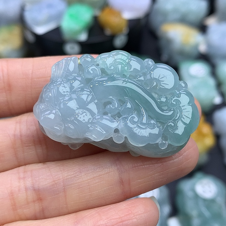 翡翠未镶嵌颈饰天然缅甸A货翡翠貔貅吊坠