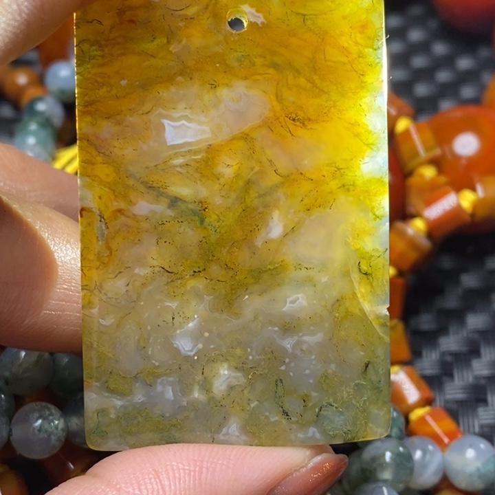 玛瑙/玉髓颈饰未镶嵌史****2