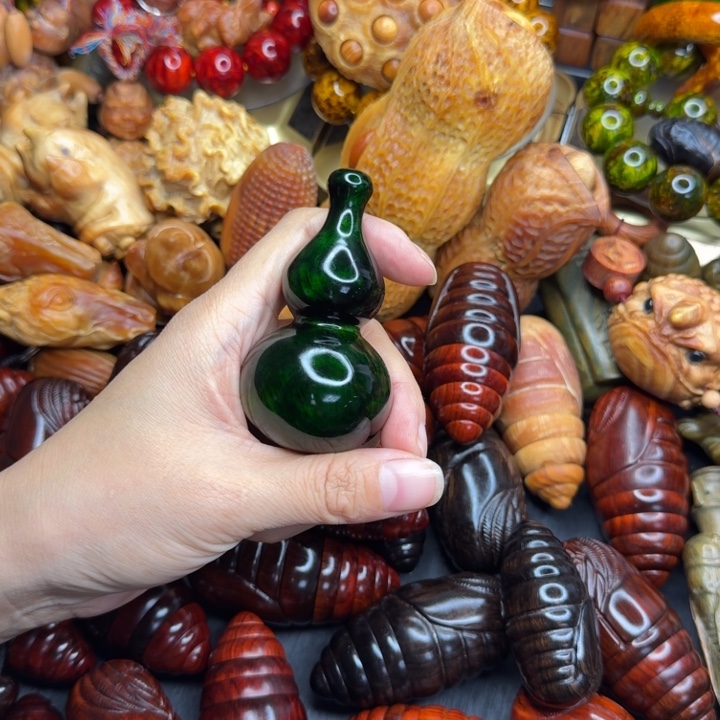 松木琥珀木文玩手串