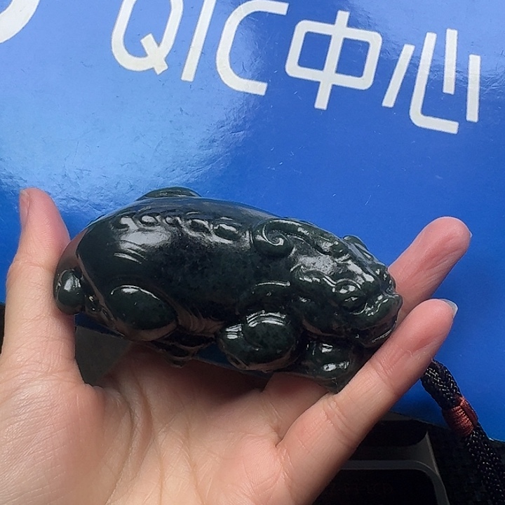 宁***博和田玉未镶嵌挂件