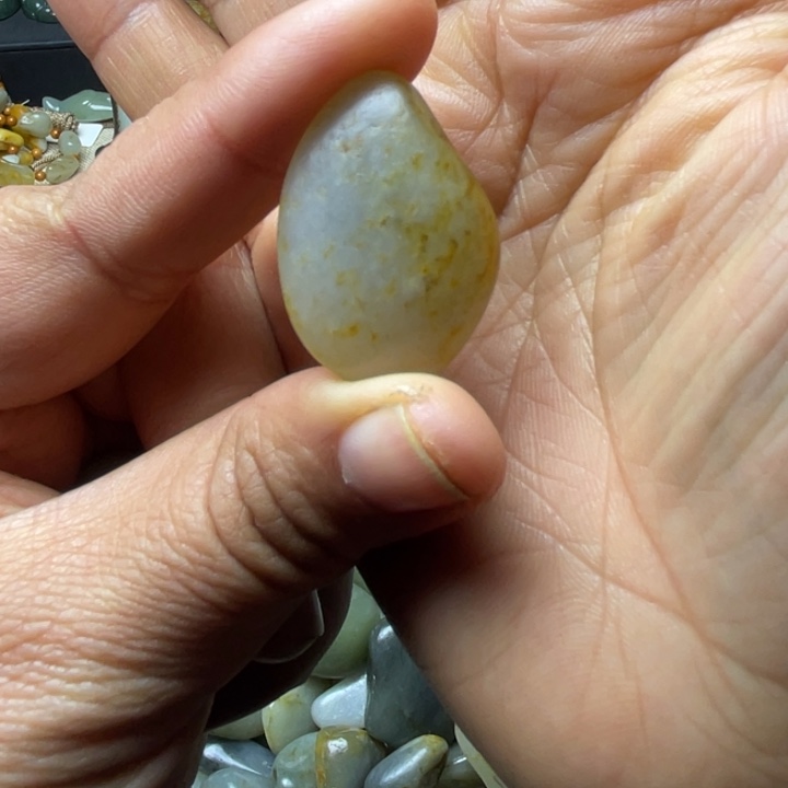 和田玉未镶嵌珠宝半成品