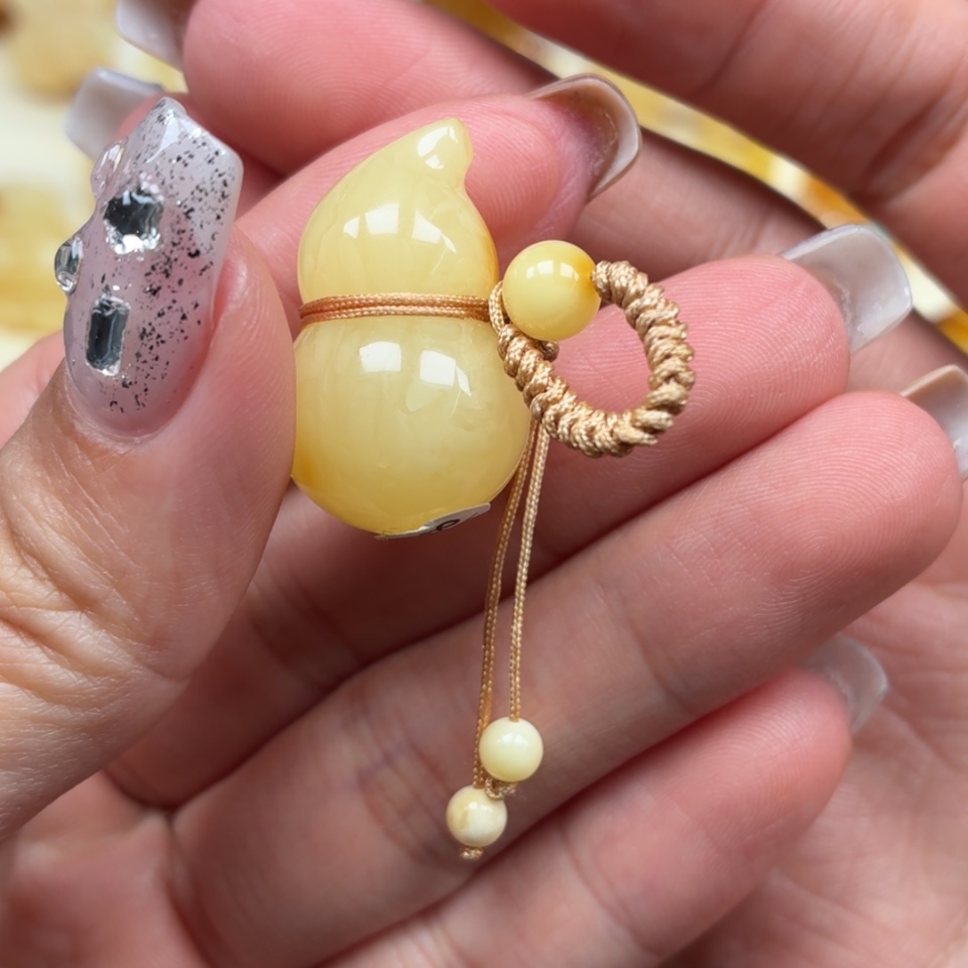 琥珀未镶嵌裸石蜜蜡