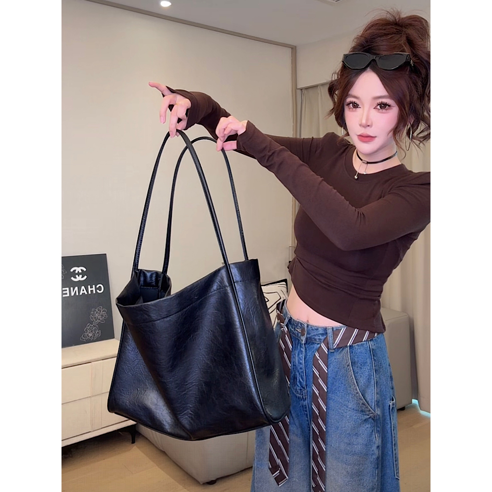 【CCDZ】新款时尚百搭单肩包女