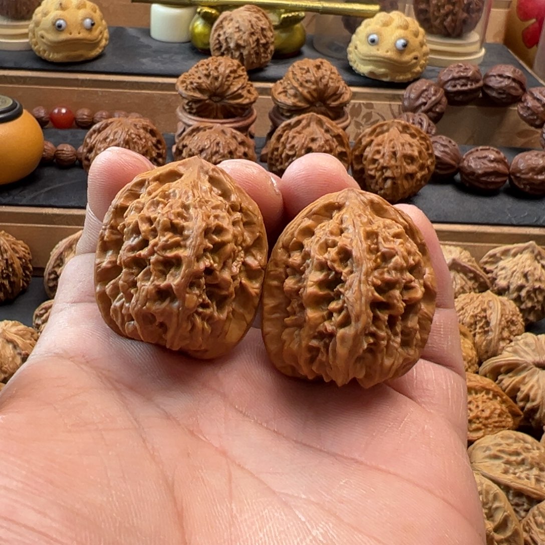 猴头核桃把件文玩核桃，野生小众