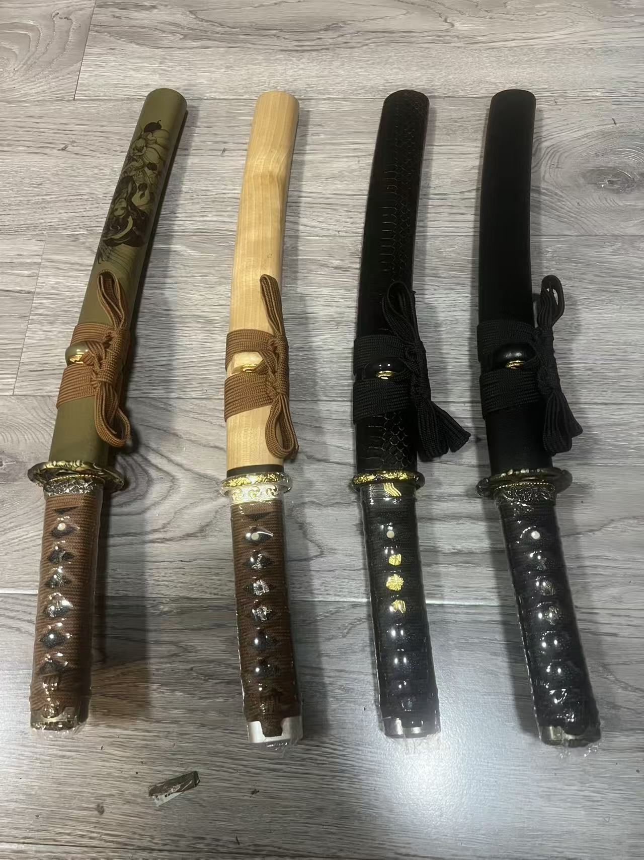 短款实木鞘武士清刀工艺品未开刃