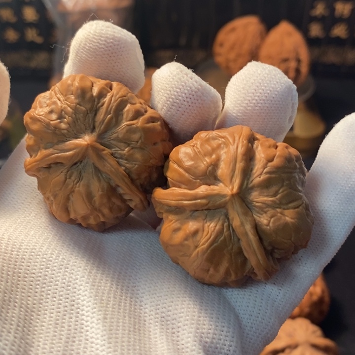 文玩核桃吊坠富甲天下