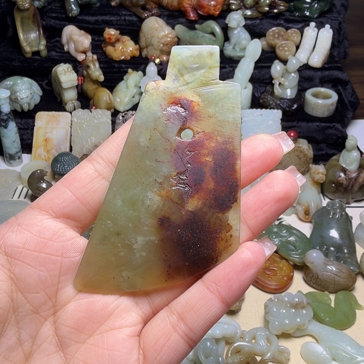 和田玉（糖玉）未镶嵌颈饰