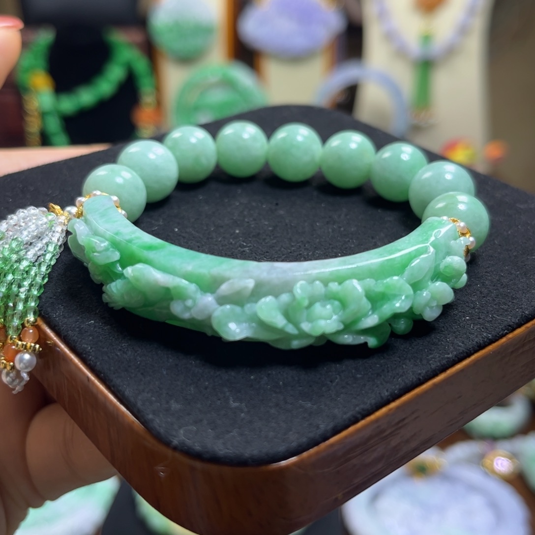 翡翠未镶嵌颈饰天然翡翠