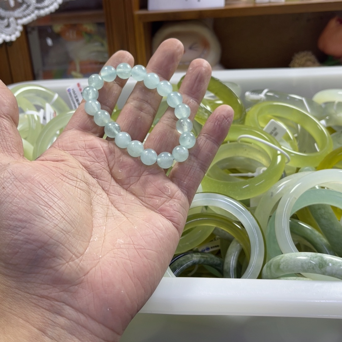 蛇纹石玉未镶嵌手镯203