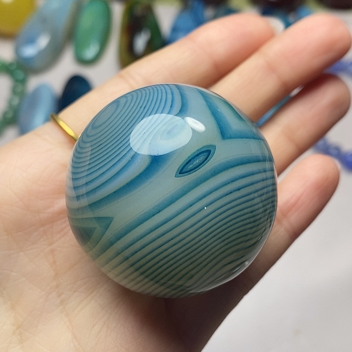 张***燕玛瑙/玉髓未镶嵌颈饰