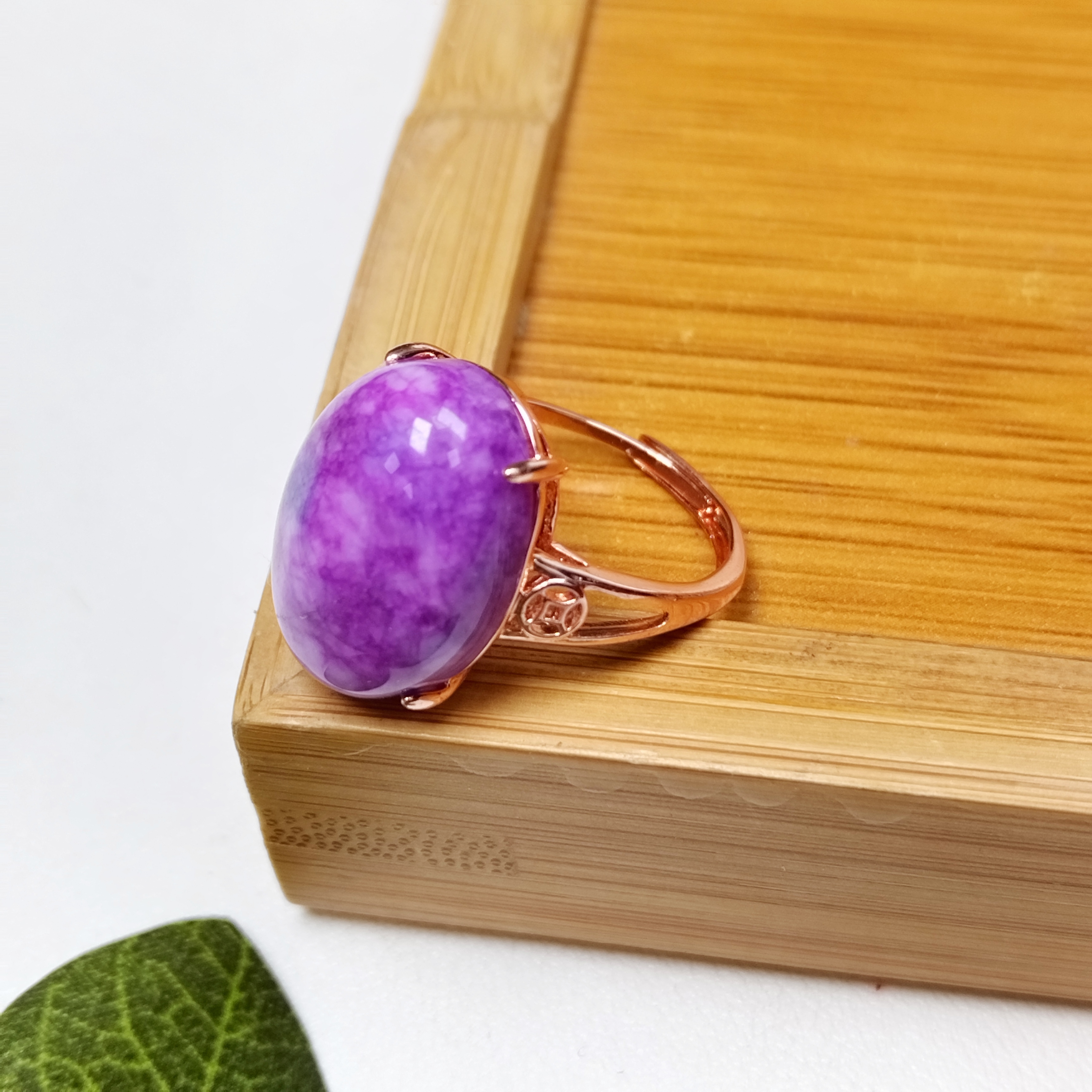 【侯总甄选】高档珠宝皇家紫俱戒指