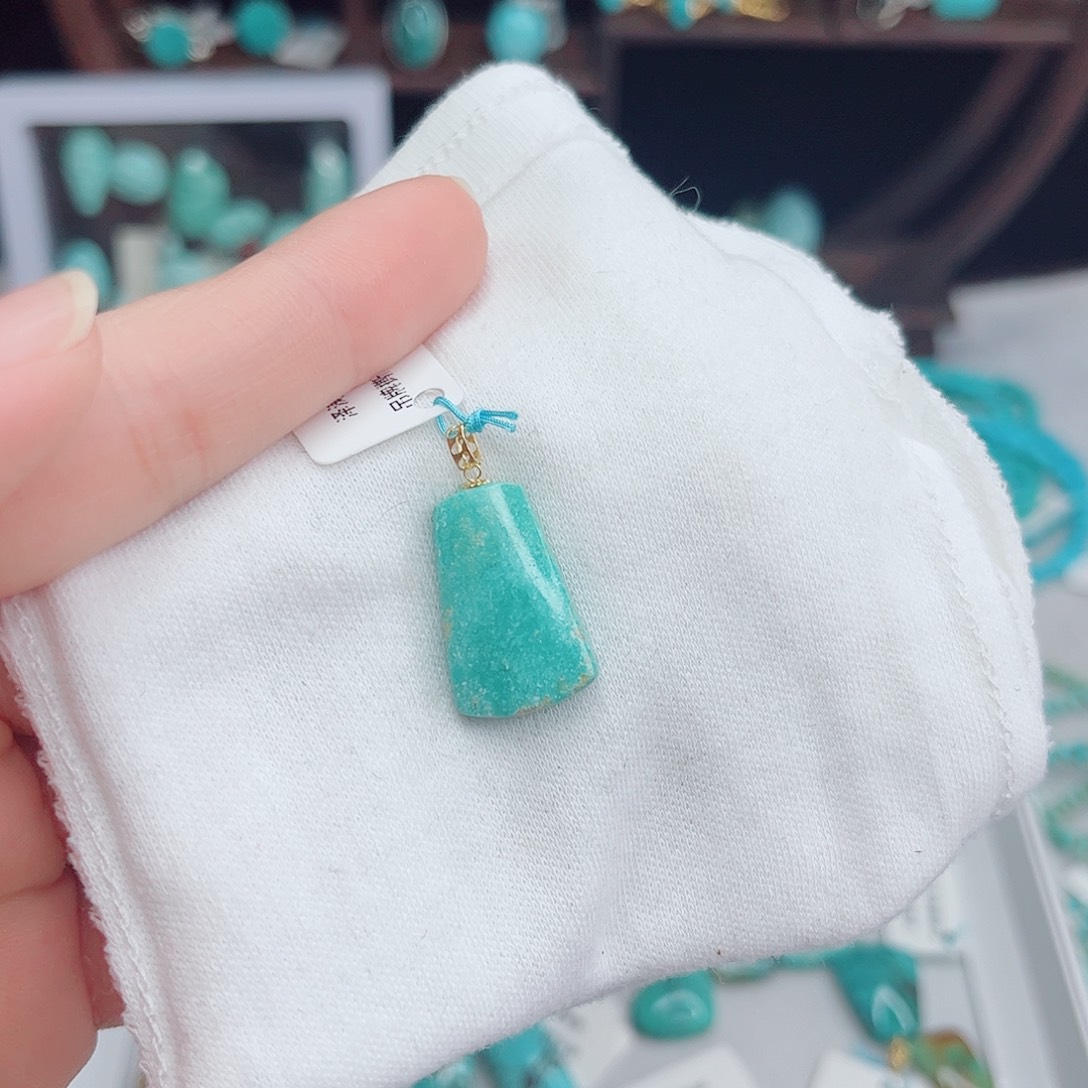 绿松石18K金镶嵌绿松石