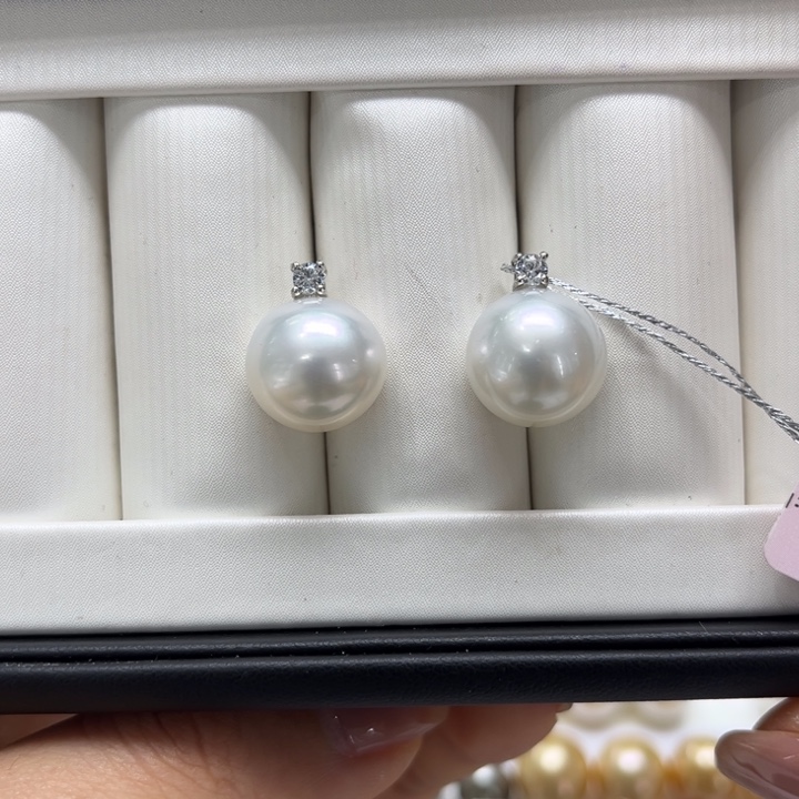 海水珍珠耳饰18K金镶嵌13-14mm