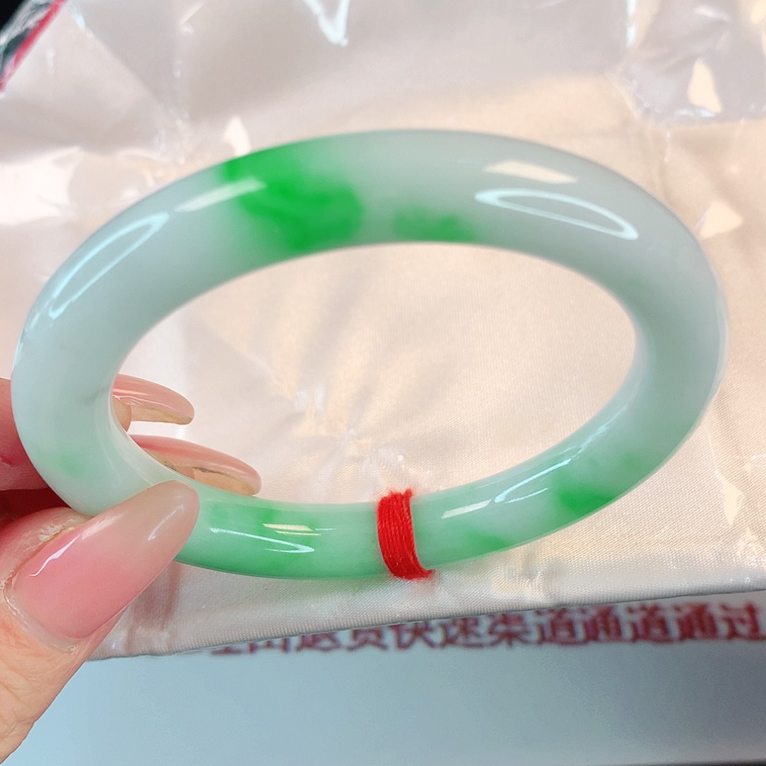 翡翠手镯未镶嵌1010翡翠