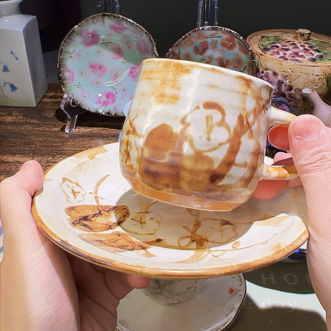 咖啡杯和咖啡杯真的有那么点