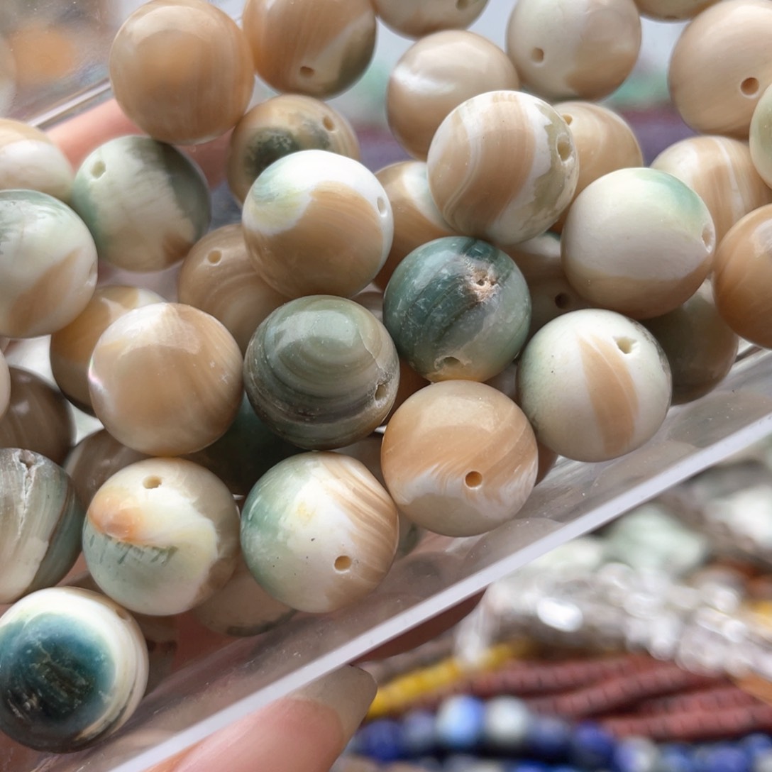 玛瑙/玉髓合金珠宝半成品两个装卡12左右翡翠螺圆珠